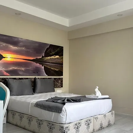 Dream Hotell 2*